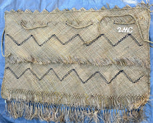 Load image into Gallery viewer, Fijian Kuta Gafigafi Tongan Ta'ovala