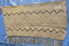 Load image into Gallery viewer, Fijian Kuta Gafigafi Tongan Ta'ovala