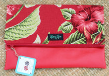 Load image into Gallery viewer, Clutch Purse Black Floral