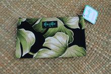 Load image into Gallery viewer, Makeup Travel Pouch Black Tropical