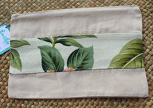 Load image into Gallery viewer, Cosmetic Essential Bag Floral Beige