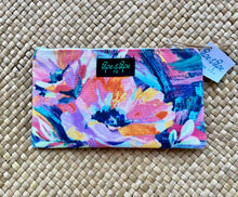 Load image into Gallery viewer, Makeup/Travel purse