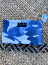 Load image into Gallery viewer, Makeup/Travel purse