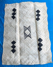 Load image into Gallery viewer, #udumats #fiji #villagelife