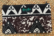 Load image into Gallery viewer, Makeup Travel Pouch Tapa Print