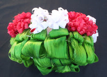 Load image into Gallery viewer, Traditional Island Garland Pink/White/Green
