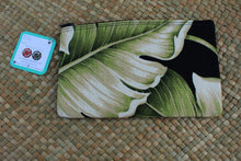Load image into Gallery viewer, Makeup Travel Pouch Black Tropical
