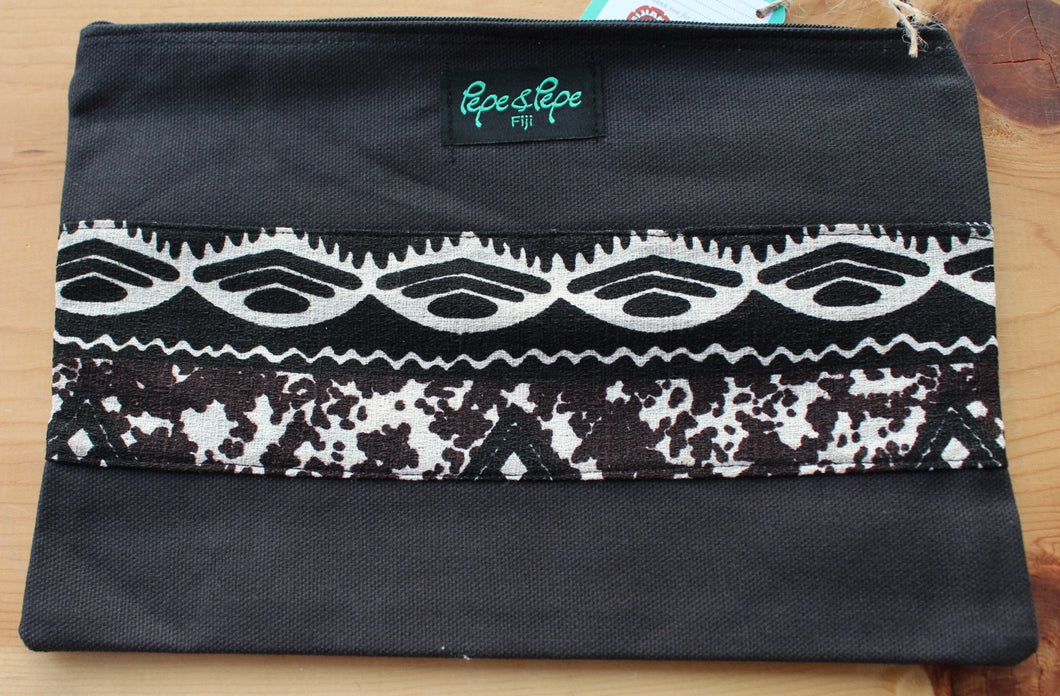 Cosmetic Essential Black Bag with Tapa Prints