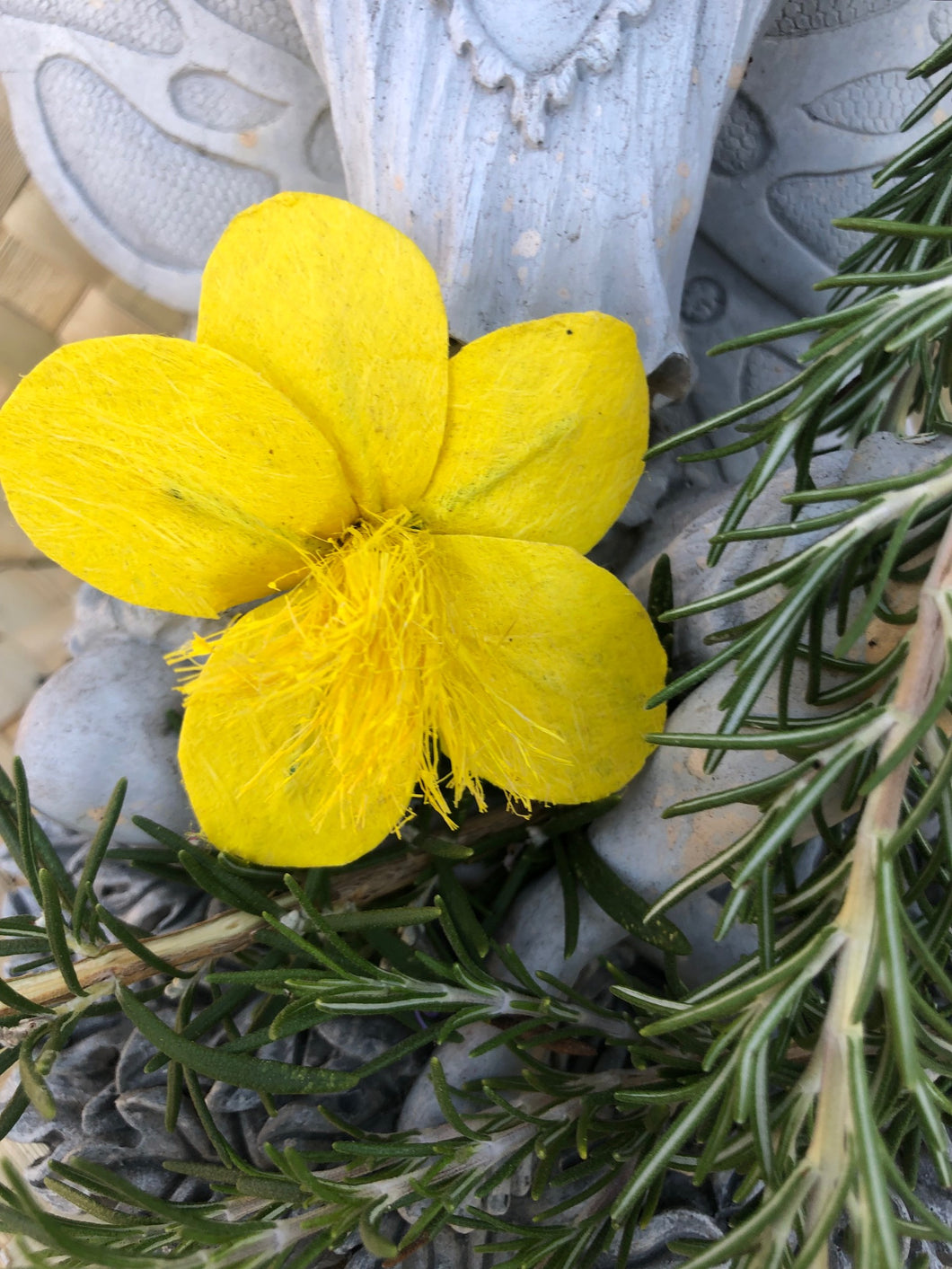 Handmade Tapa Hair Flowers