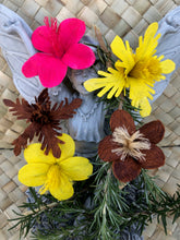 Load image into Gallery viewer, Handmade Tapa Hair Flowers
