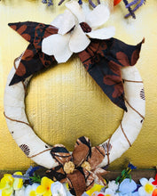 Load image into Gallery viewer, Fijian Tapa Wreath
